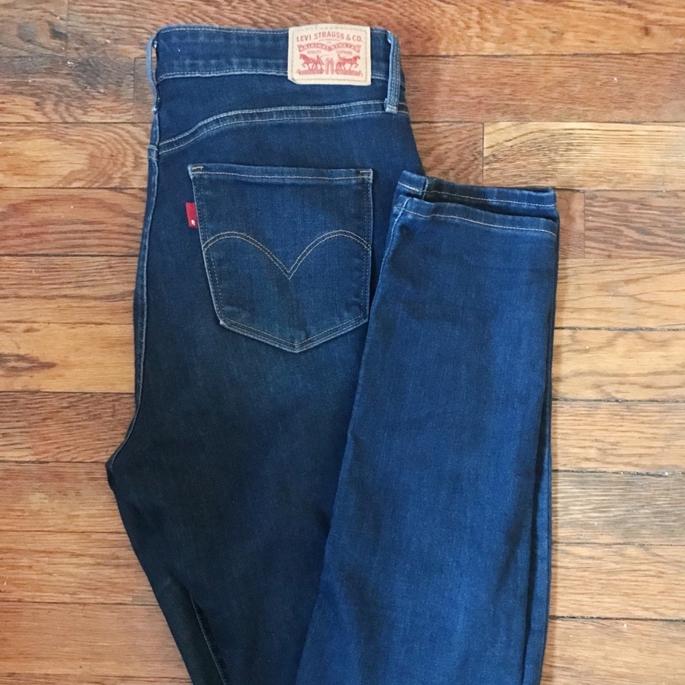 Levi’s High Rise